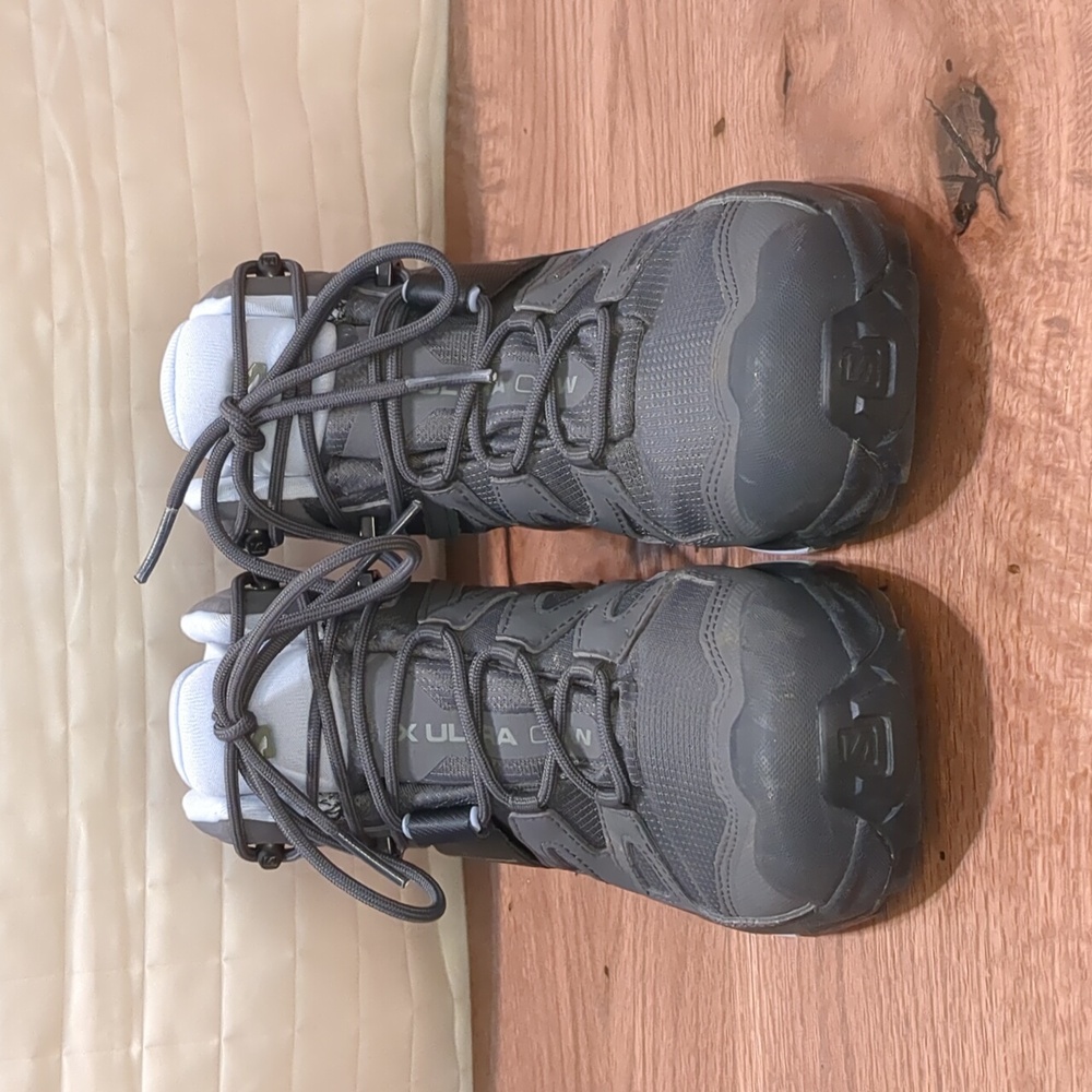 Salomon X Ultra 4 Mid Hiking Boots